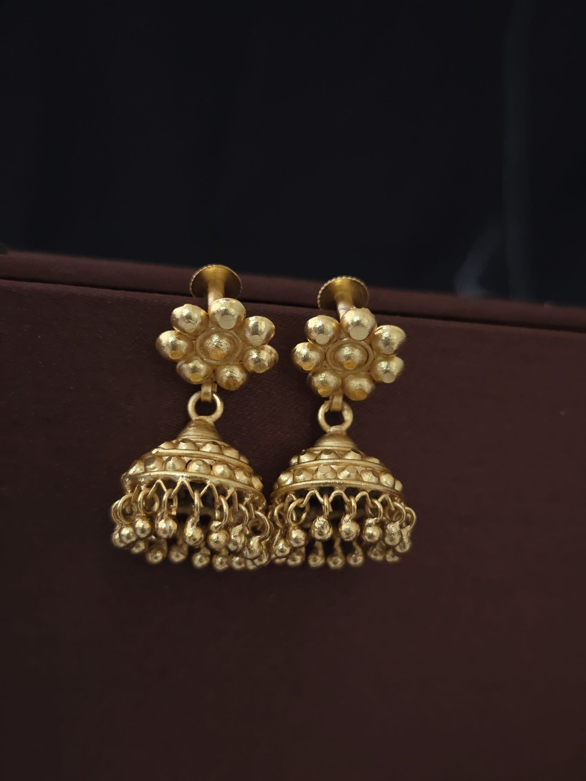 Premium foaming jhumka