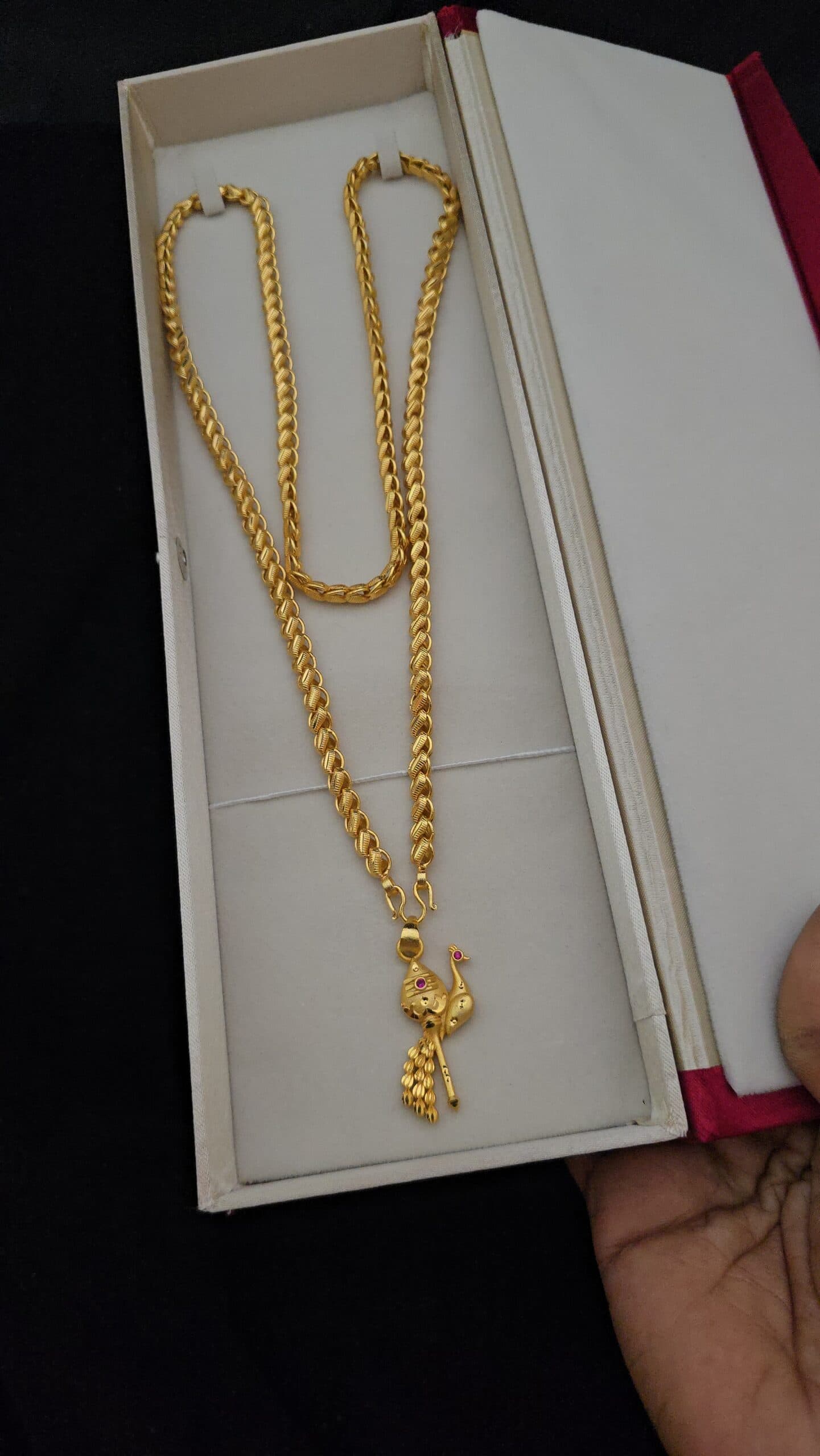 Premium foaming 32 inches vel mayil dollar chain comes lotus chain