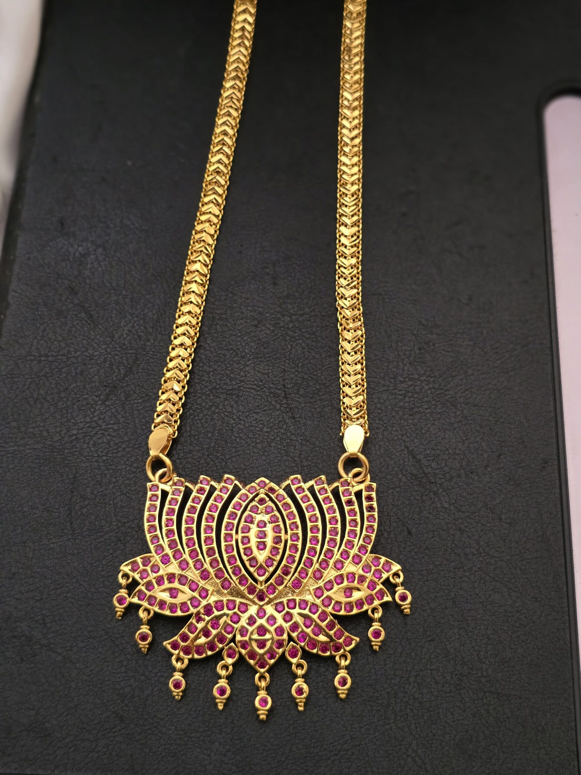 Premium 32 inches ruby lotus impon dollar chain