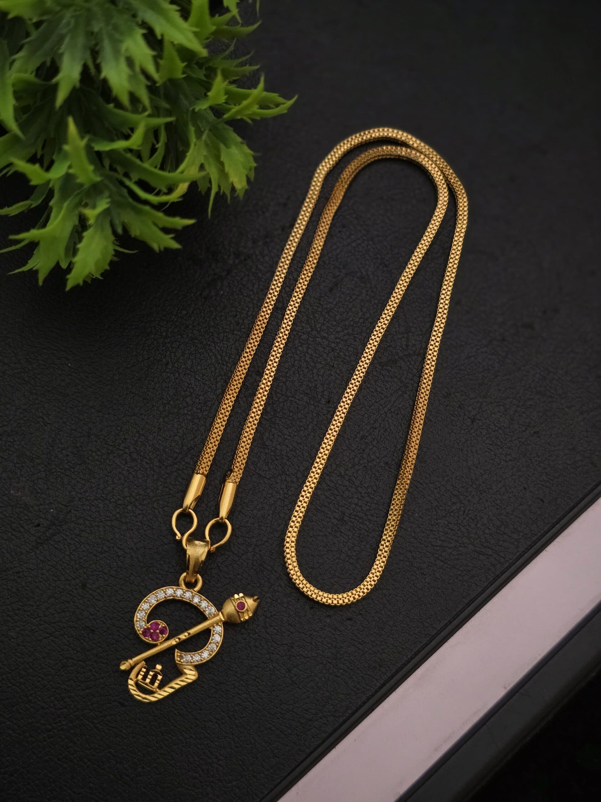 Premium foaming 18 inches om dollar chain