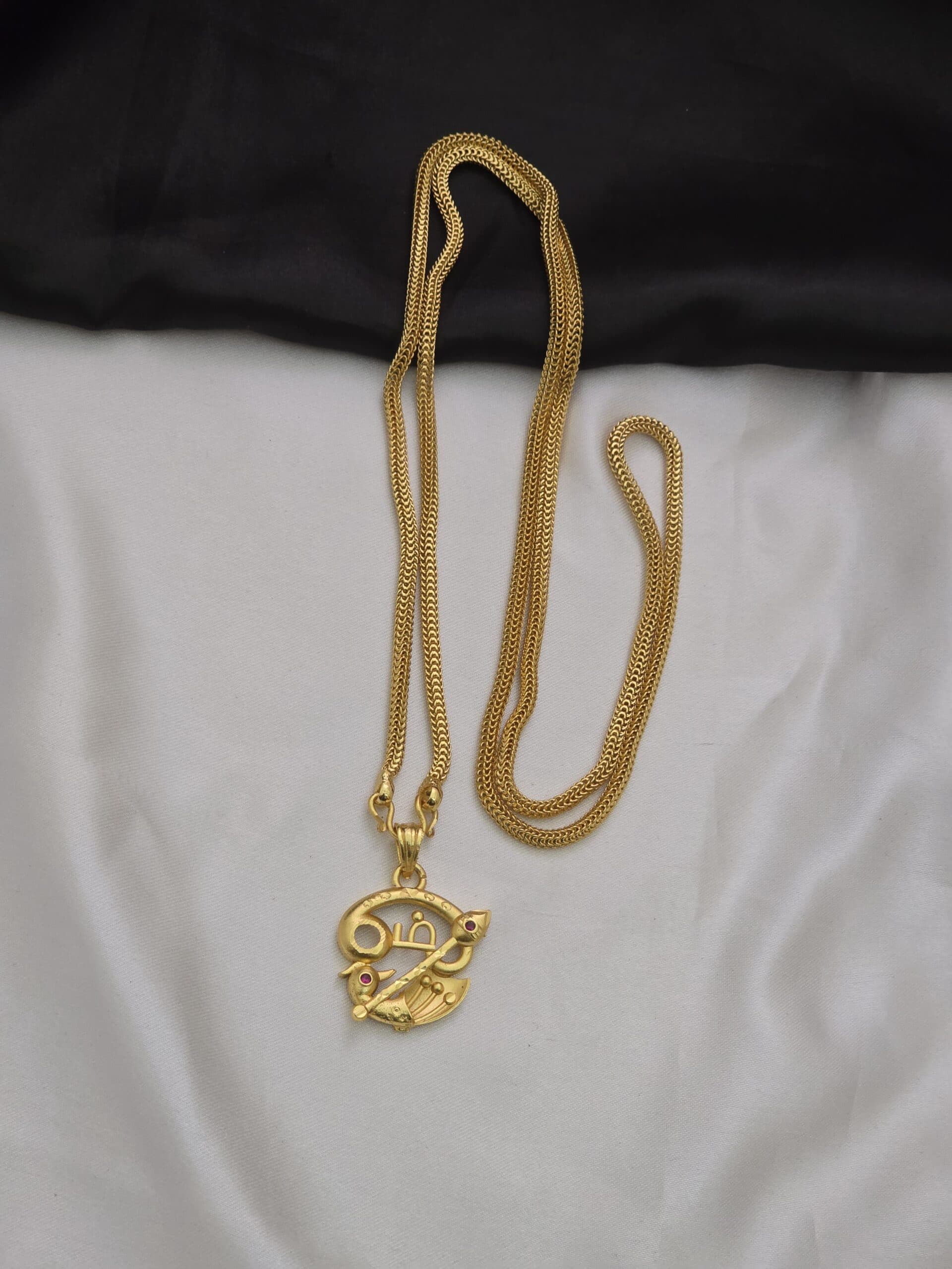 Premium foaming 32 inch om dollar chain