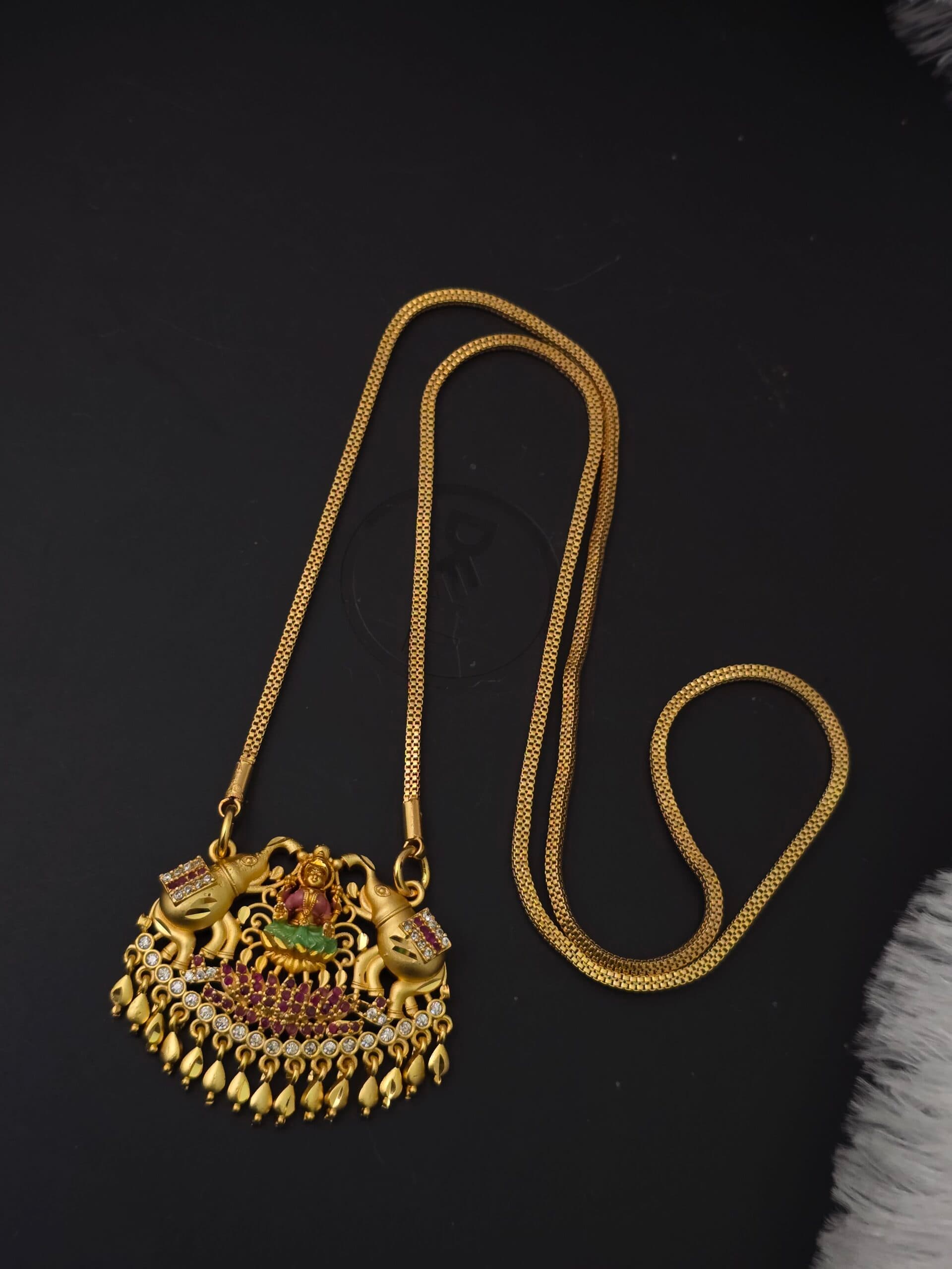 Premium foaming lakshmi enamel 28inch dollar chain