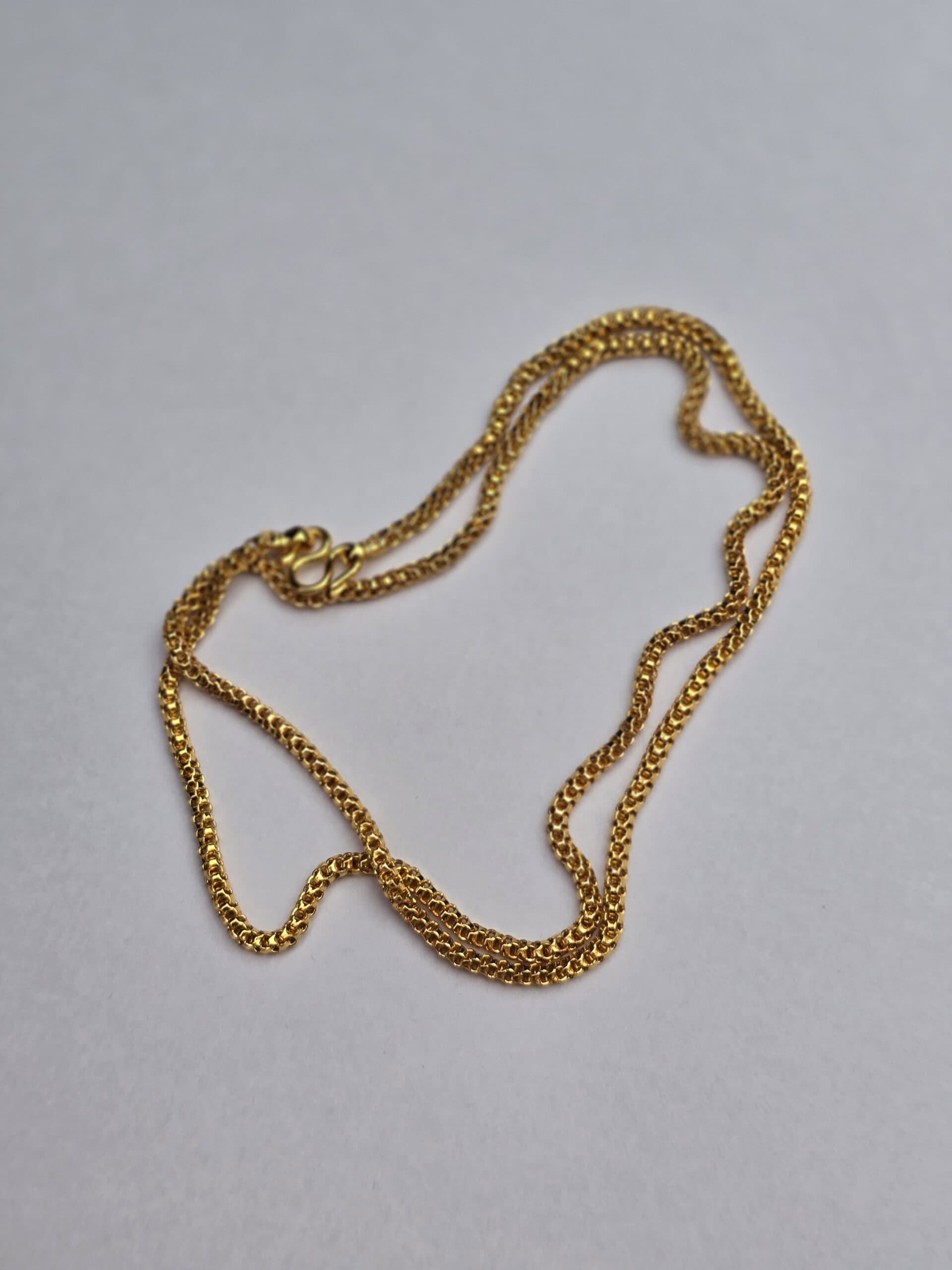 18 inches linked chain comes with guarantee