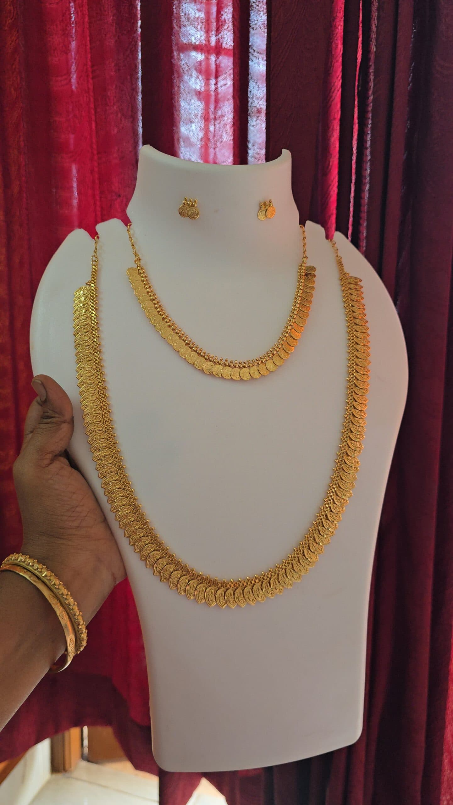 Premium foaming haram with necklace