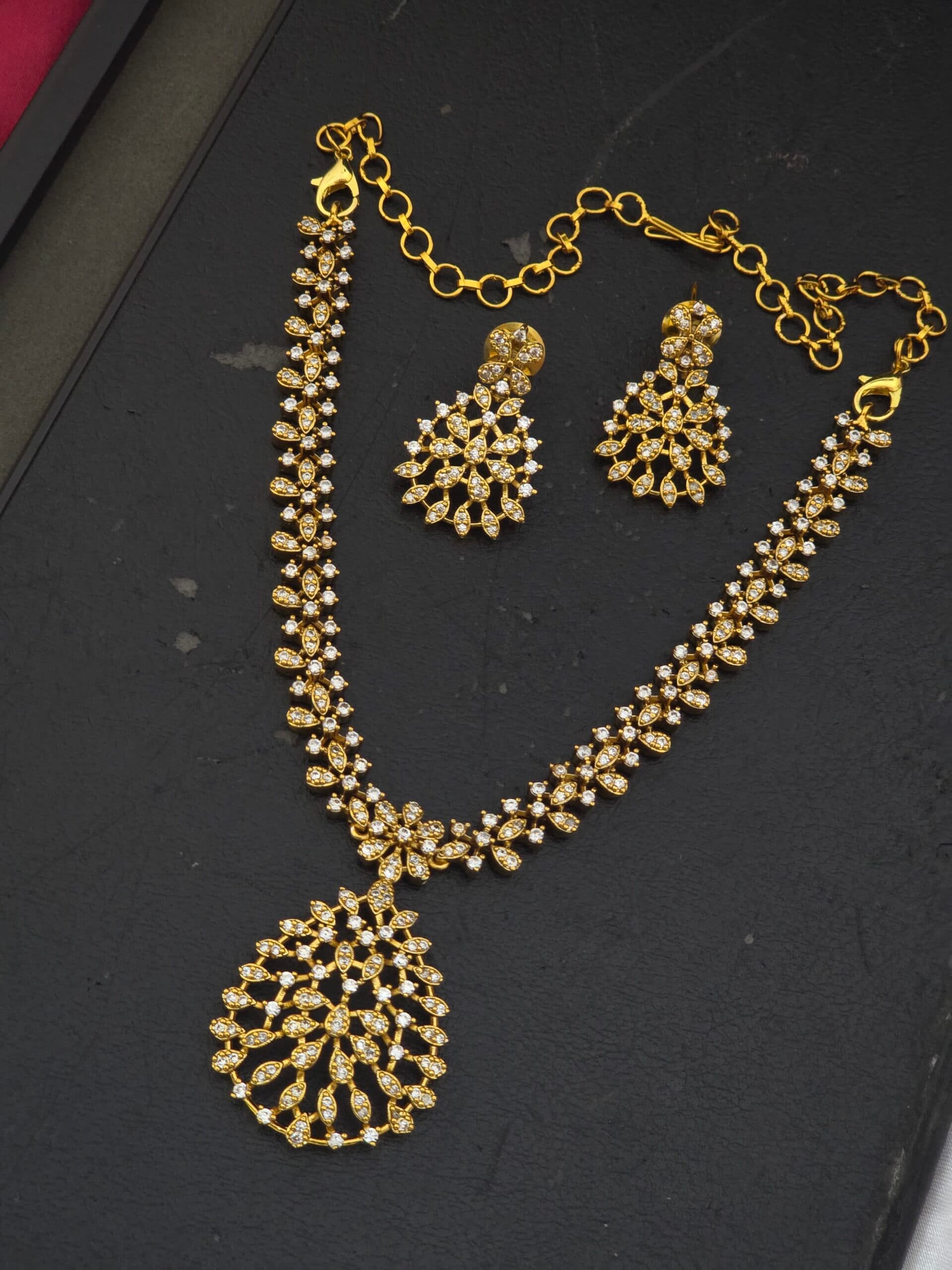 Premium matt diamond replica necklace with earings