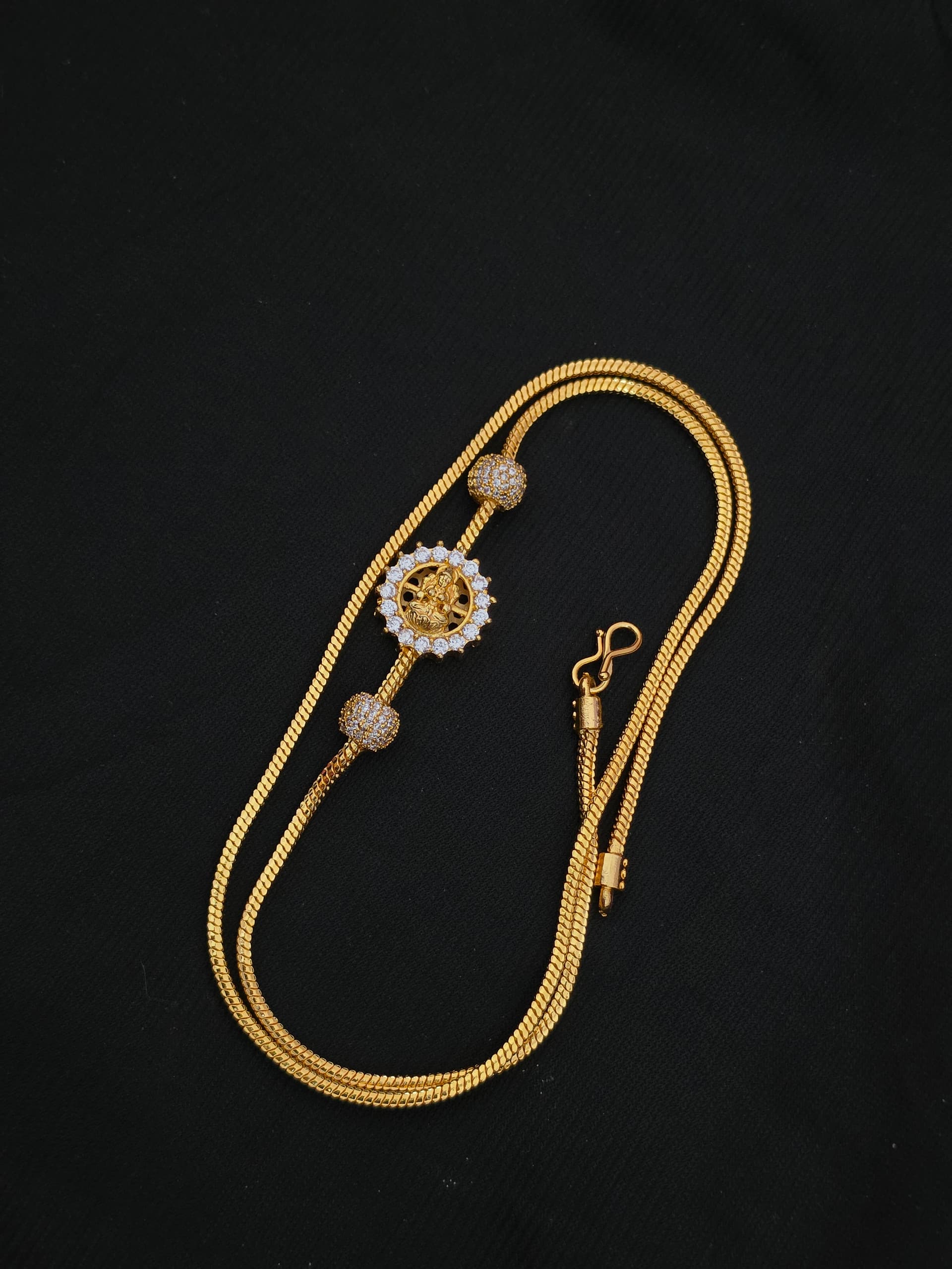 Premium Foaming Lakshmi Ball Mugappu Chain
