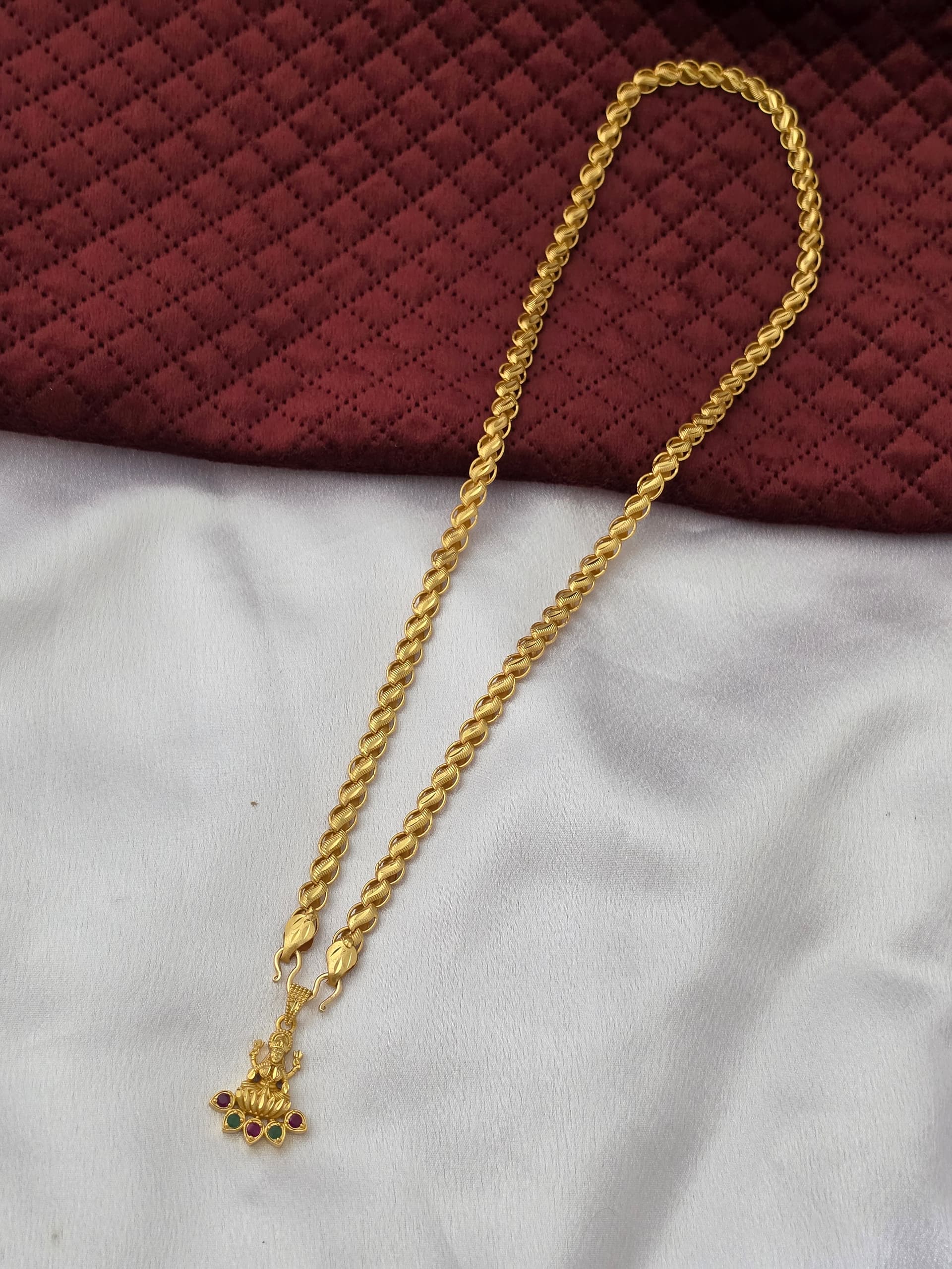 Premium foaming 24 inch ad stone lakshmi dollar chain
